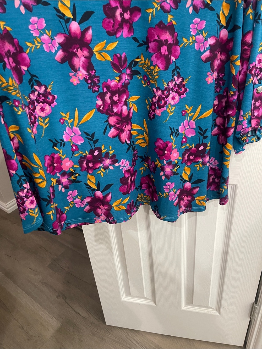 Scarlett Teal Floral Split-Neck Tunic with Magenta Blooms and Mustard Leaves - Picture 4 of 7